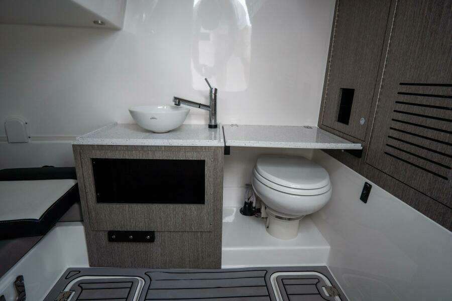 380 CC Adventure 38ft Tidewater Yacht For Sale