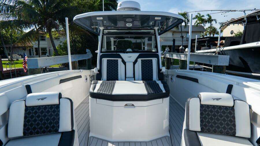 380 CC Adventure 38ft Tidewater Yacht For Sale
