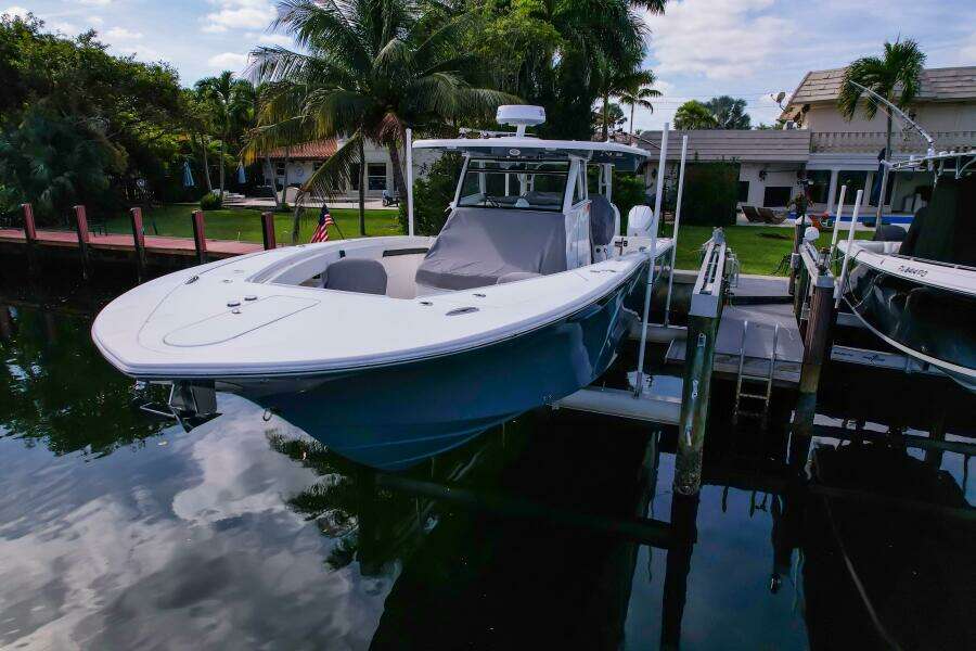 380 CC Adventure 38ft Tidewater Yacht For Sale