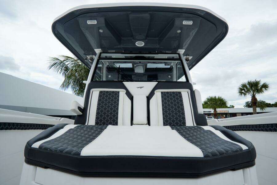 380 CC Adventure 38ft Tidewater Yacht For Sale