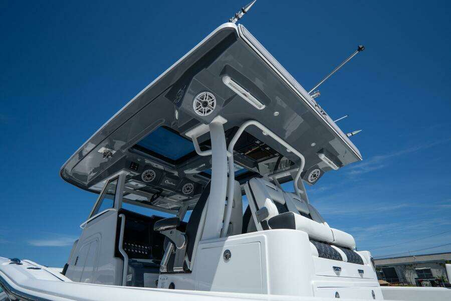 380 CC Adventure 38ft Tidewater Yacht For Sale