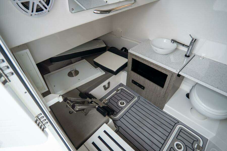 380 CC Adventure 38ft Tidewater Yacht For Sale