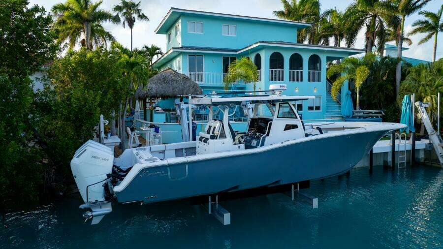380 CC Adventure 38ft Tidewater Yacht For Sale