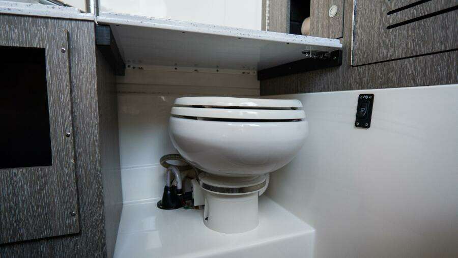 380 CC Adventure 38ft Tidewater Yacht For Sale