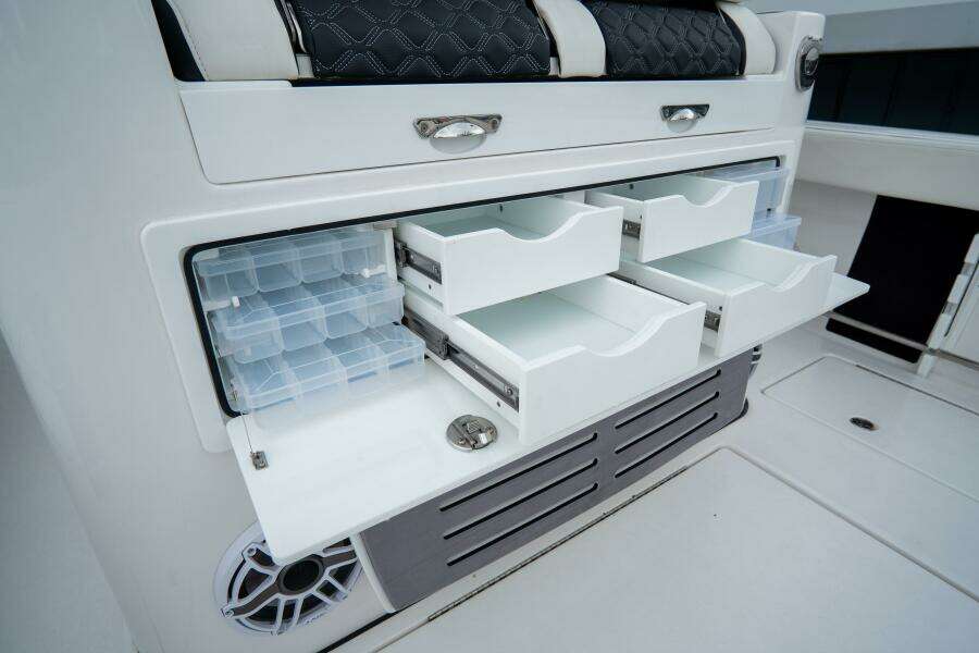 380 CC Adventure 38ft Tidewater Yacht For Sale