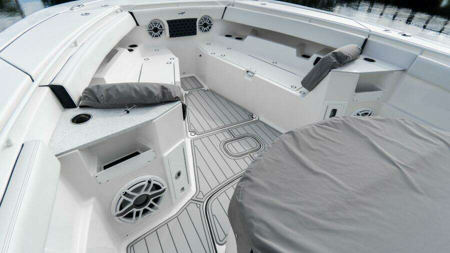 380 CC Adventure 38ft Tidewater Yacht For Sale