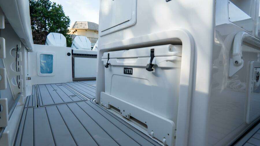 380 CC Adventure 38ft Tidewater Yacht For Sale