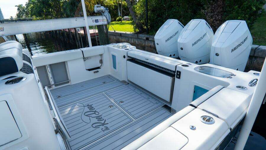 380 CC Adventure 38ft Tidewater Yacht For Sale