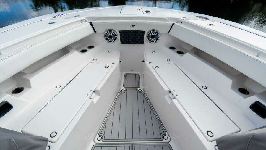 380 CC Adventure 38ft Tidewater Yacht For Sale