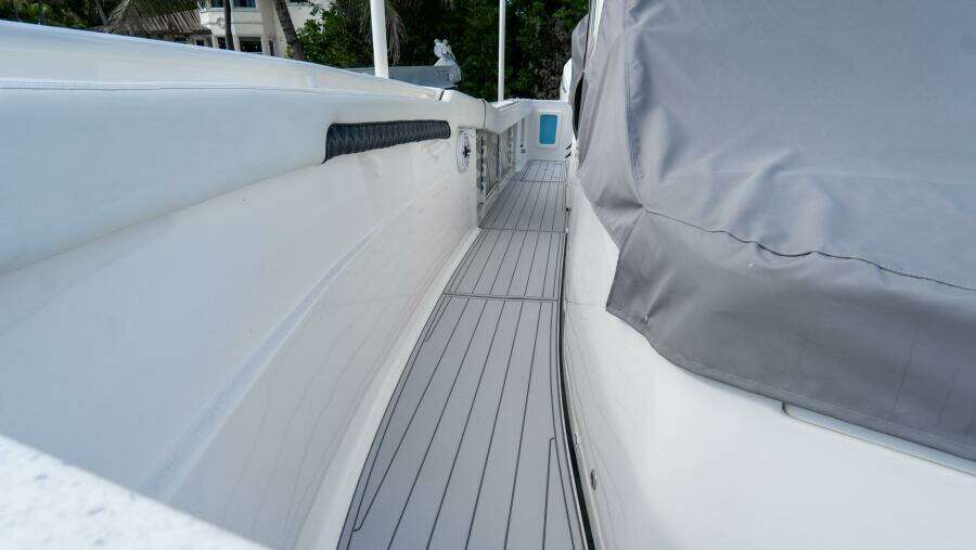 380 CC Adventure 38ft Tidewater Yacht For Sale