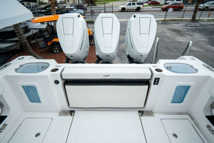 380 CC Adventure 38ft Tidewater Yacht For Sale