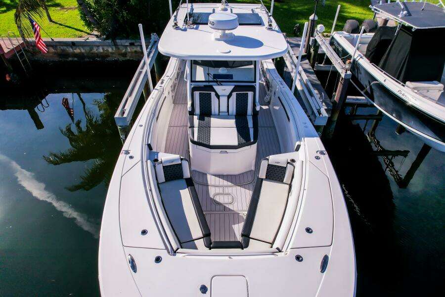 380 CC Adventure 38ft Tidewater Yacht For Sale