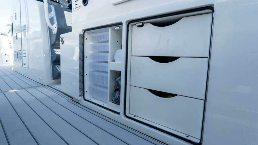 380 CC Adventure 38ft Tidewater Yacht For Sale