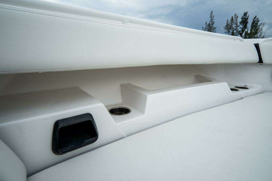 380 CC Adventure 38ft Tidewater Yacht For Sale