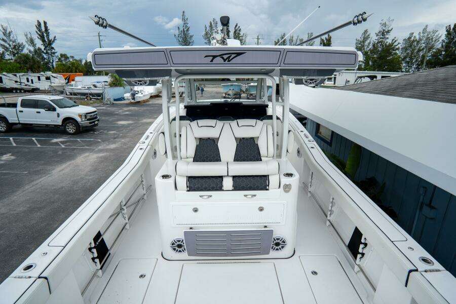 380 CC Adventure 38ft Tidewater Yacht For Sale