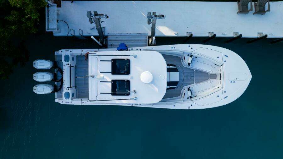 380 CC Adventure 38ft Tidewater Yacht For Sale