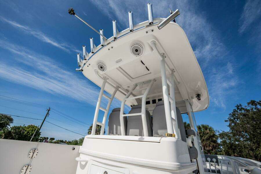 33ft Everglades Yacht For Sale