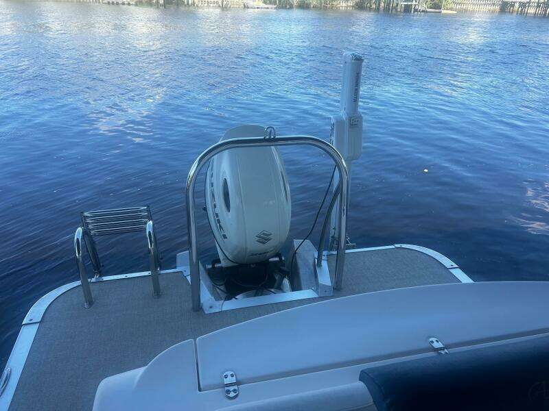 26ft Avalon Yacht For Sale