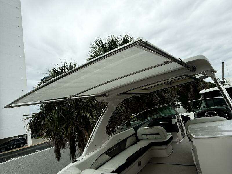 34ft Regal Yacht For Sale