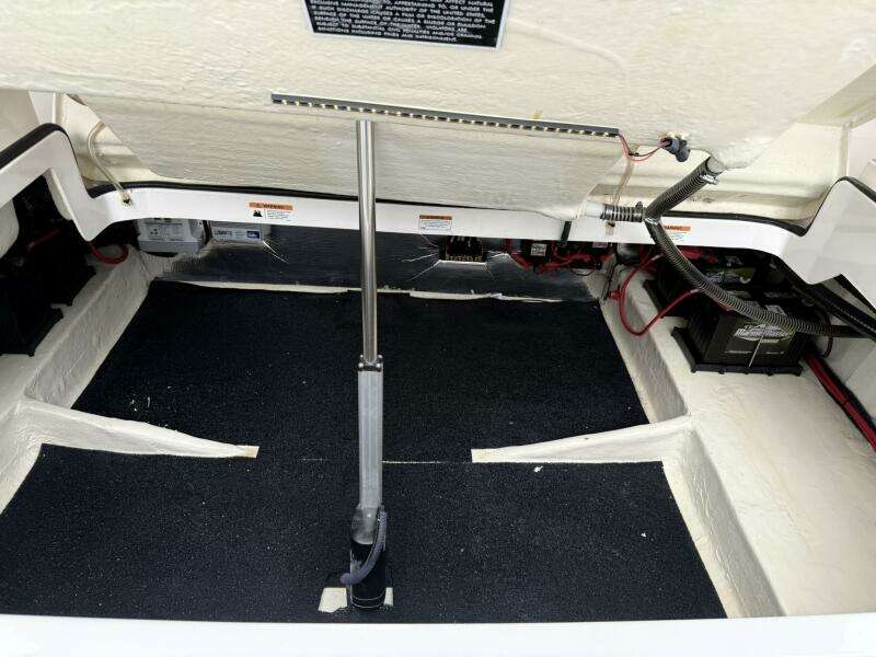 34ft Regal Yacht For Sale