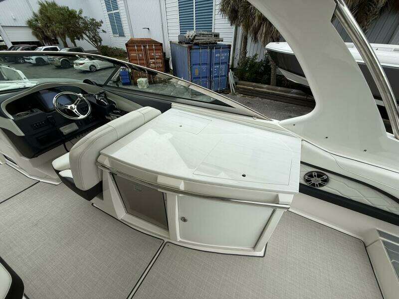 34ft Regal Yacht For Sale