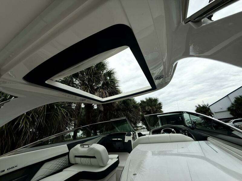 34ft Regal Yacht For Sale