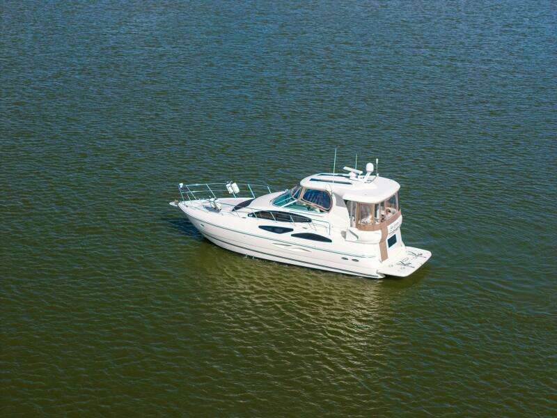 2005 Cruisers 455 Motor Yacht 