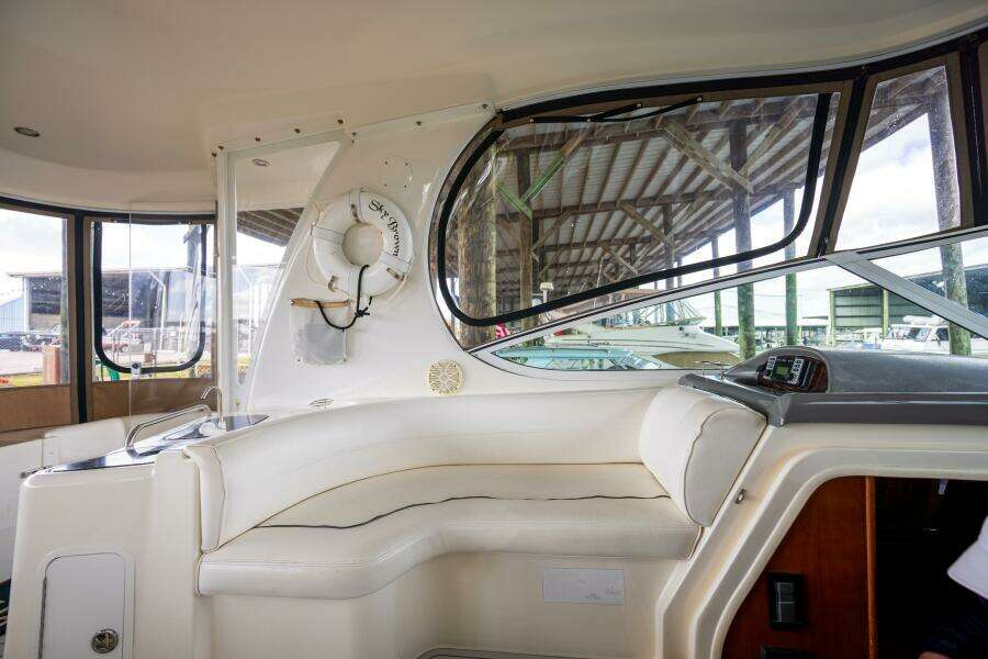 2005 Cruisers 455 Motor Yacht 
