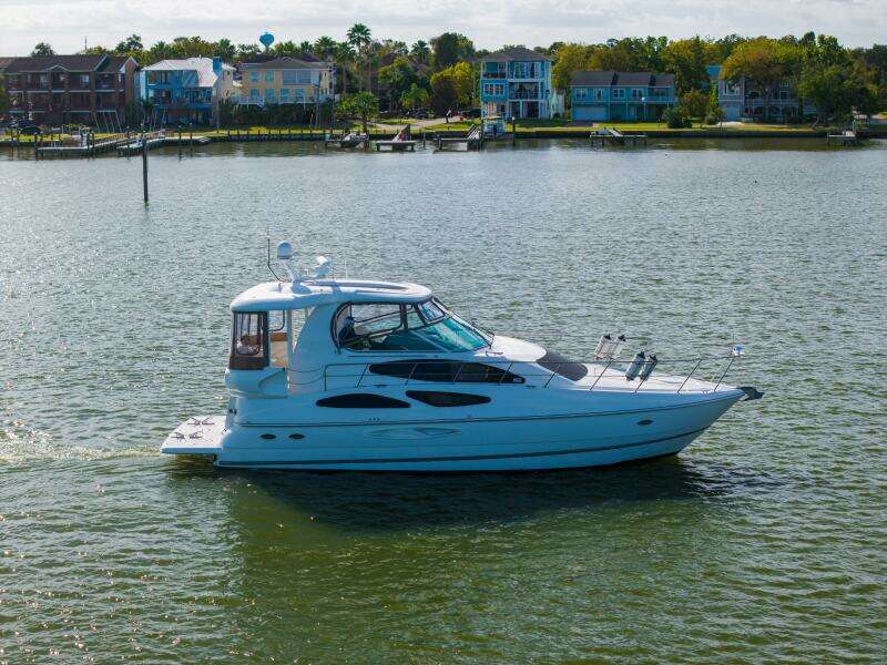 2005 Cruisers 455 Motor Yacht 