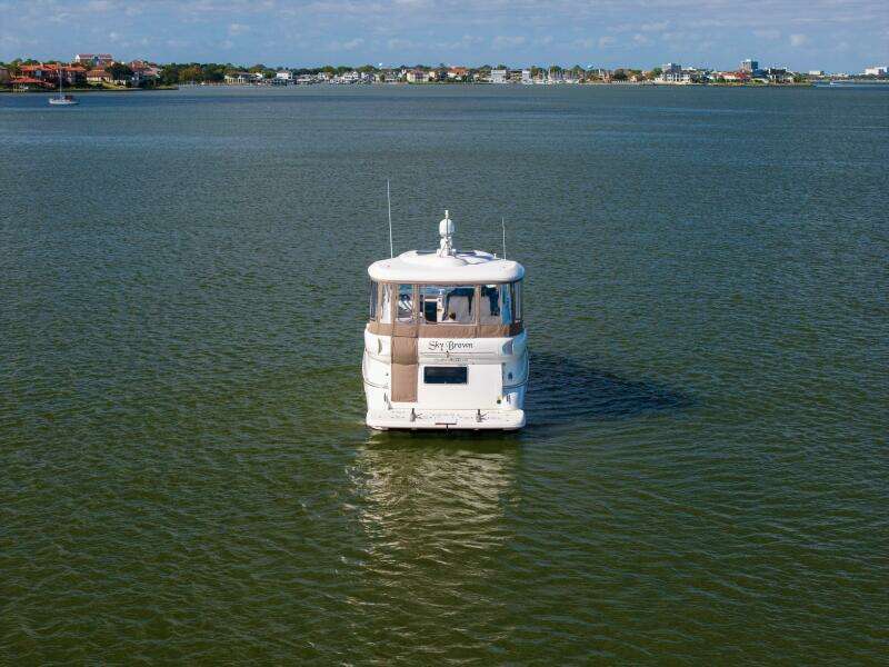 2005 Cruisers 455 Motor Yacht 
