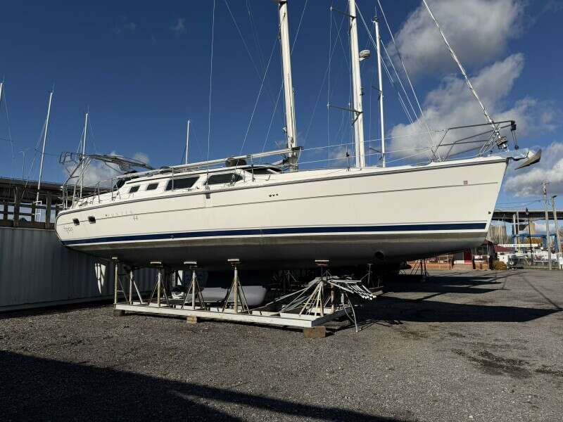44ft Hunter Yacht For Sale