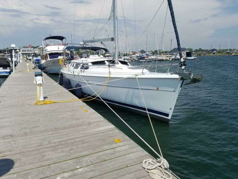 44ft Hunter Yacht For Sale