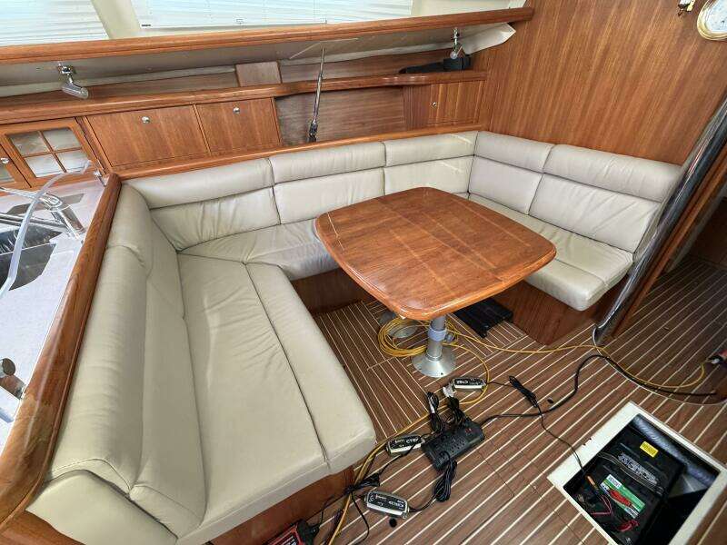 44ft Hunter Yacht For Sale
