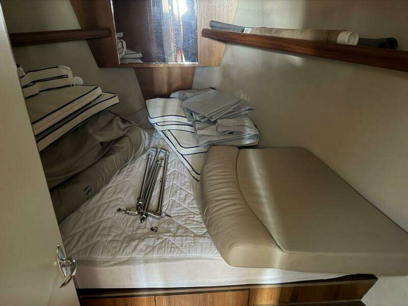 44ft Hunter Yacht For Sale