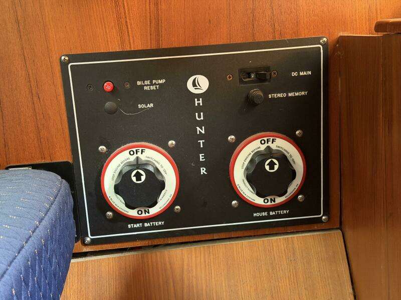 44ft Hunter Yacht For Sale