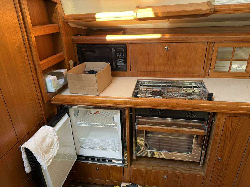 44ft Hunter Yacht For Sale