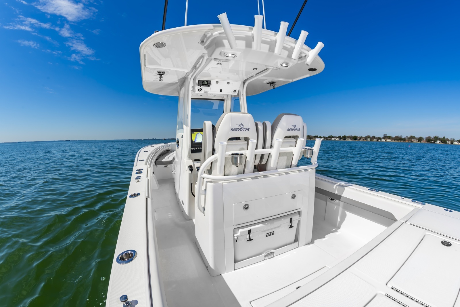 28Regulator2026Hull782_018