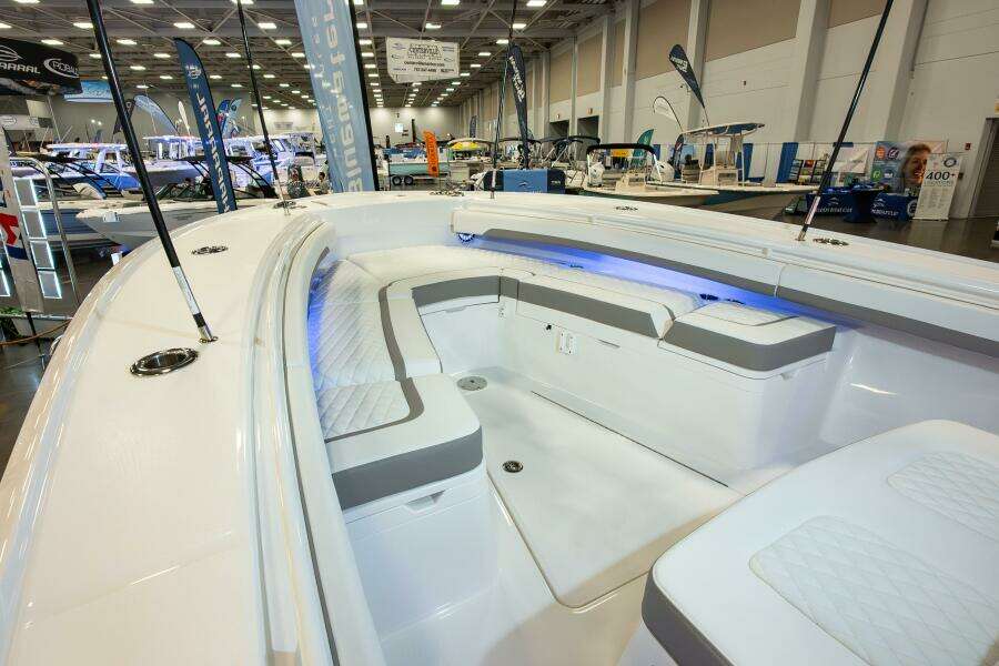 28ft Regulator Yacht For Sale