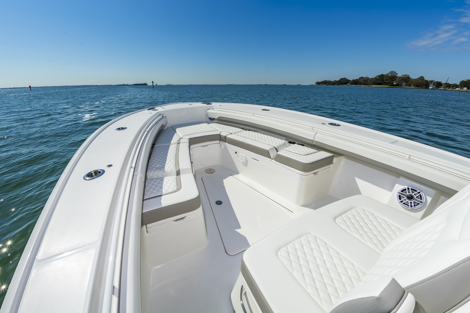 2026 Regulator 28 — 28Regulator2026Hull782_026