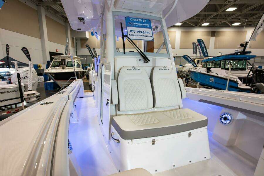 28ft Regulator Yacht For Sale