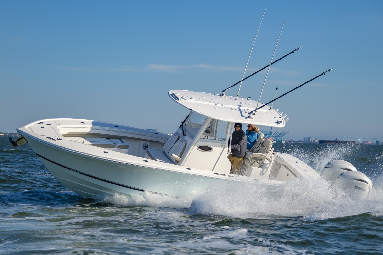 2026 Regulator 28 — 28Regulator2026Hull782_006