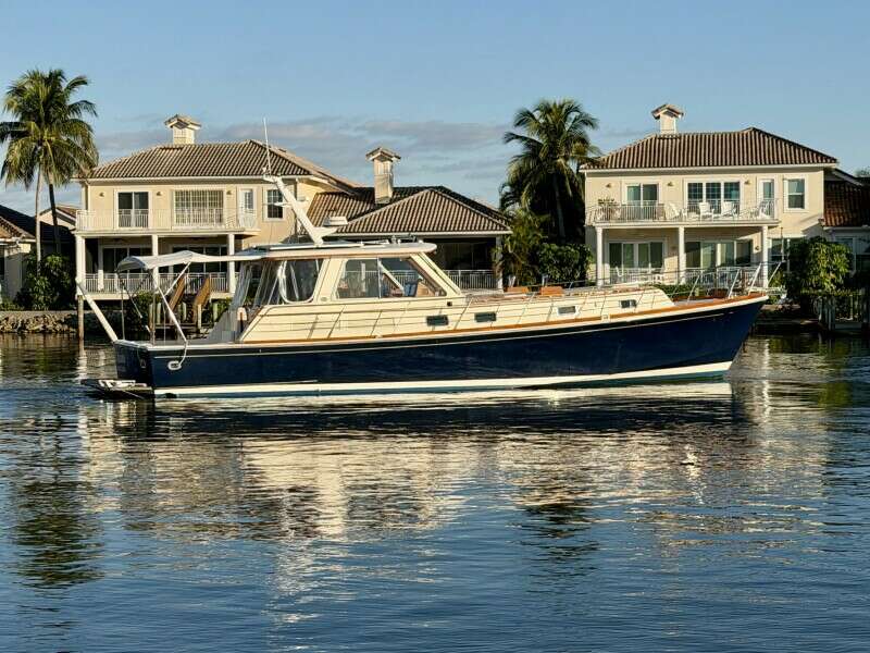Last Dance 49ft Grand Banks Yacht For Sale