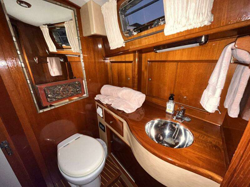 Last Dance 49ft Grand Banks Yacht For Sale