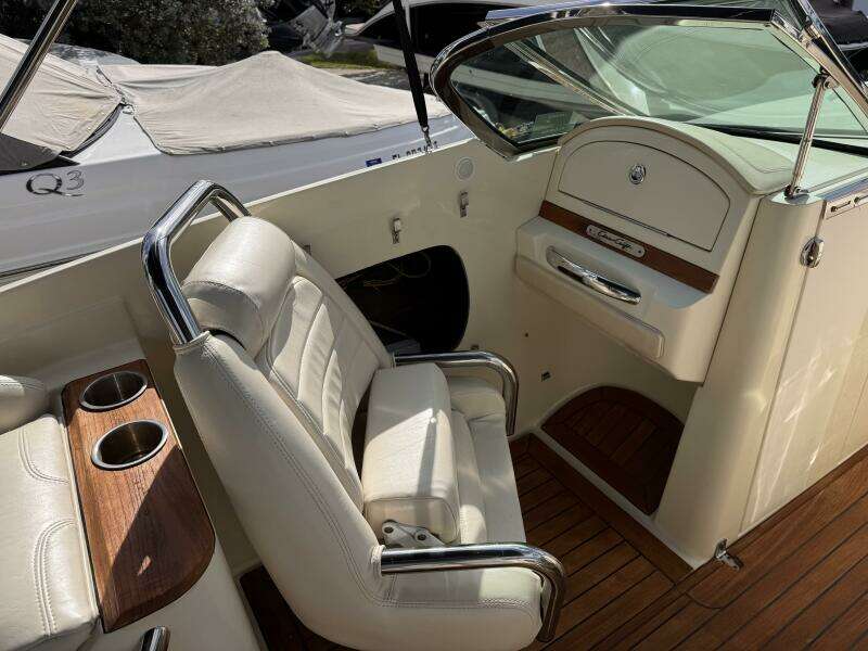 28ft Chris Craft Yacht For Sale