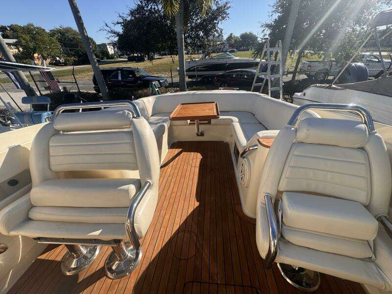 28ft Chris Craft Yacht For Sale