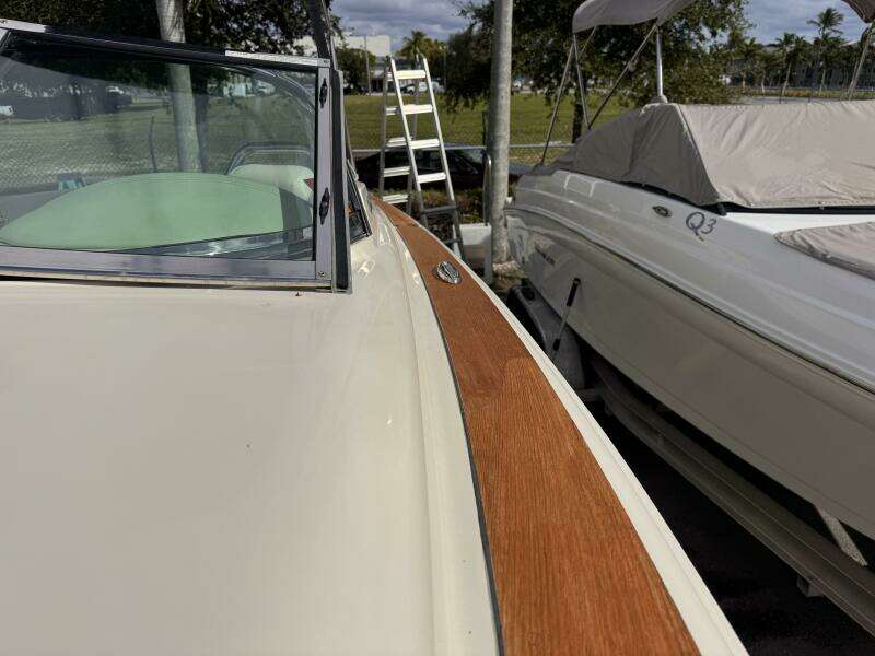 28ft Chris Craft Yacht For Sale