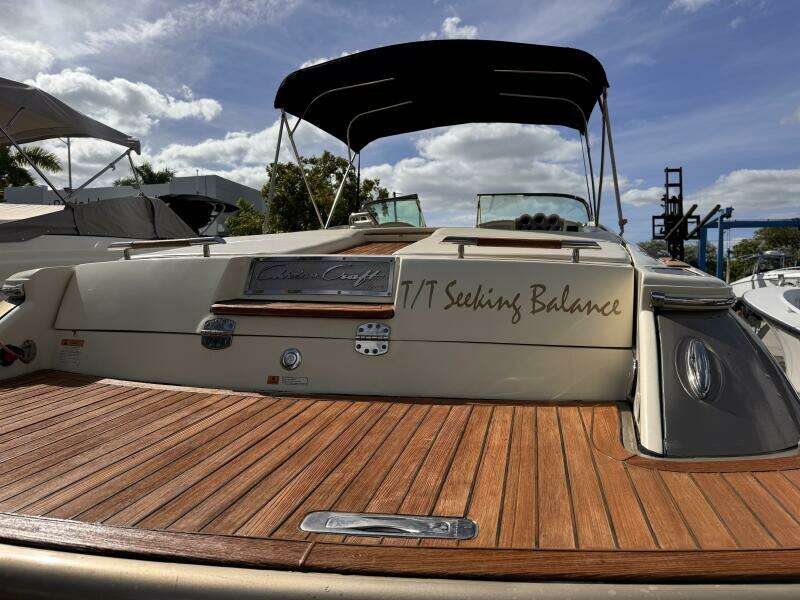 28ft Chris Craft Yacht For Sale