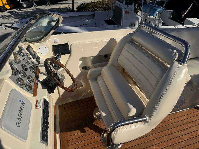 28ft Chris Craft Yacht For Sale