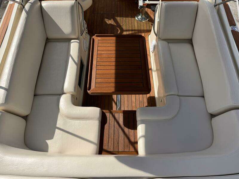 28ft Chris Craft Yacht For Sale