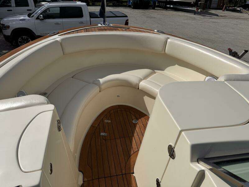 28ft Chris Craft Yacht For Sale